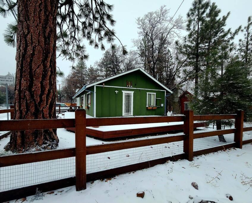 Bear Escapes II Affordable Luxury Cabin Villa Sugarloaf Exterior photo