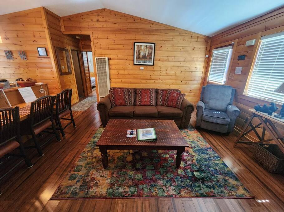 Bear Escapes II Affordable Luxury Cabin Villa Sugarloaf Exterior photo